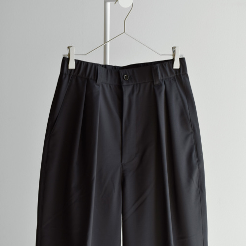 TOUJOURS トゥジュー SUPER120sトロピカルウール パンツ “2 In-pleat